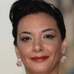 盧巴娜·阿比達爾 - 隨性女孩演員 飾演Dounia