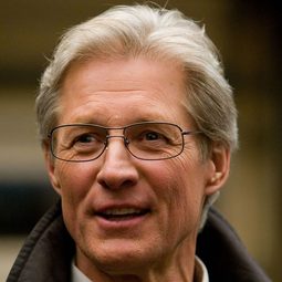 布魯斯·巴克林納 - Love's Everlasting Courage演員 飾演Lloyd