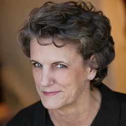 Sally Jackson 飾演 Ellie