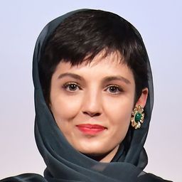 Mahsa Hejazi 飾演 Khalaj's daughter