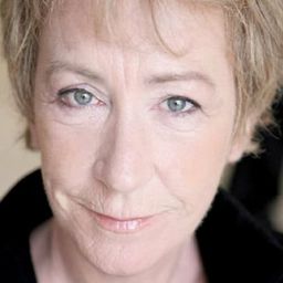 Ellie Haddington 飾演 Joyce