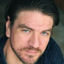 Charles Halford - 烤肉上的浸禮教徒演員 飾演Rich