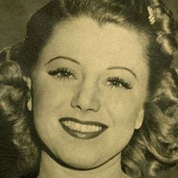 Mildred Shay 飾演 Mrs. McCress