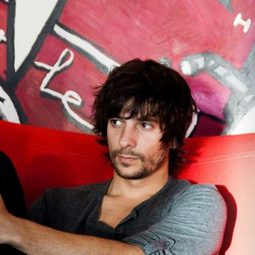 Mikel Rueda - Stars to Wish Upon導演