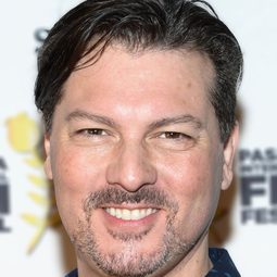 David Hayter 飾演 Self