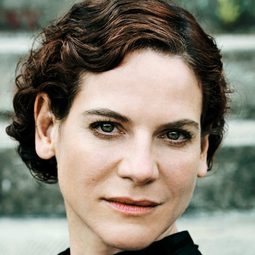 Bibiana Beglau - 慌心度假屋演員 飾演Luzia