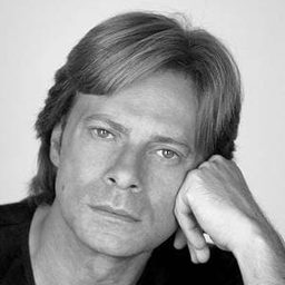 Pascal Persiano 飾演 Daniel