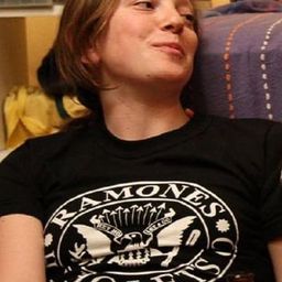 Ana Lucia Antony 飾演 Ana