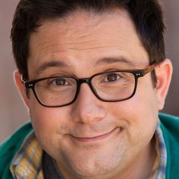 Joe Roche - 月球殞落編劇