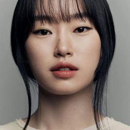 Jung Hoe-ryn 飾演 Jun-hee