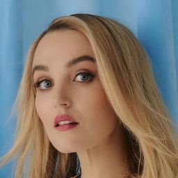 克蘿伊·芬曼 - 壞蛋獎門人4演員 飾演Patsy Prescott (voice)