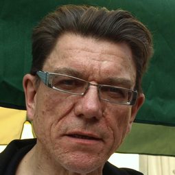 米洛斯沃·茲波葉維區 飾演 Morosov