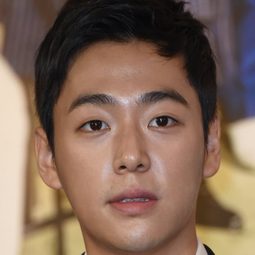 Noh Young-hak 飾演 Student