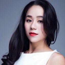 王美英 飾演 Long Jianbing