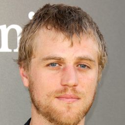 約翰尼·弗林 飾演 George Knightley