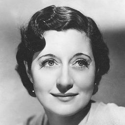 Katharine Alexander - In Name Only演員 飾演Laura