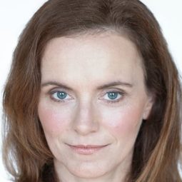 Colleen Werthmann - 瞎趴姊妹演員 飾演Cray