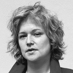 Sara Johnsen - 大多數人生活在中國導演