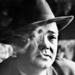 Stieg Trenter - Lysande landning編劇