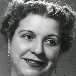 Matilde Muñoz Sampedro - Death of a Cyclist演員 飾演Cyclist's Neighbor