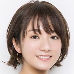 木村文乃 - 火花演員 飾演Maki