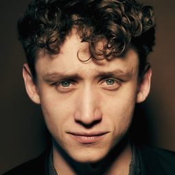 Aaron Friesz 飾演 Rudolf, Crown Prince of Austria