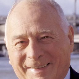 Jacques Collard - 鬼上門演員 飾演Gruber