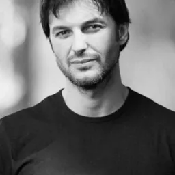 Daniele Ferrari 飾演 Ugo