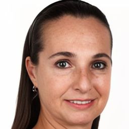 Rozet Hubeş 飾演 Halime