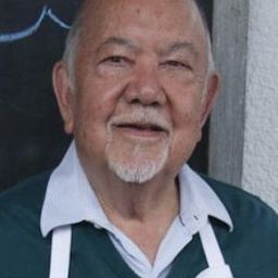 Sergio Corona 飾演 