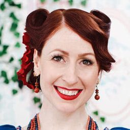 Regula Ysewijn 飾演 Self - Judge