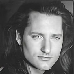 Ken Steadman 飾演 Dan