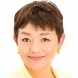 藤田弓子 飾演 