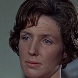 Laurinda Barrett - 梅耶林演員 飾演Marie's Cousin