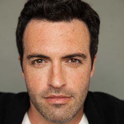 尼特史葛 - 毒魔：終極一舞演員 飾演Dr. Dan Lewis