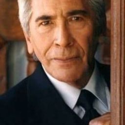 荷西·卡洛斯·魯伊斯 飾演 