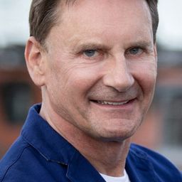 Peter Illmann - Wasted Youth演員 飾演