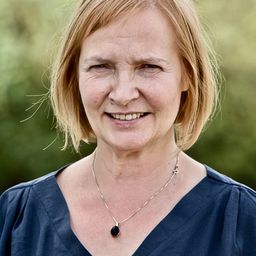 Els Olaerts - 夢女芭蕾演員 飾演Oma