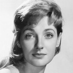 Barbara Murray 飾演 Lady Cranleigh