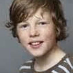 Henry Stange 飾演 Markus