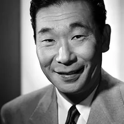 Philip Ahn 飾演 Lee Chin