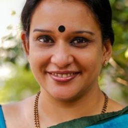 Maala Parvathi 飾演 