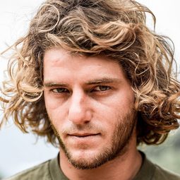 Jesse Richman 飾演 Self - Rider