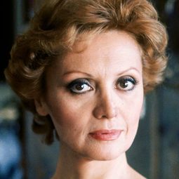 Perla Cristal - Counselor at Crime演員 飾演Dorothy