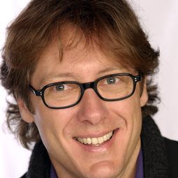 占士·史柏達 飾演 W.N. Bilbo