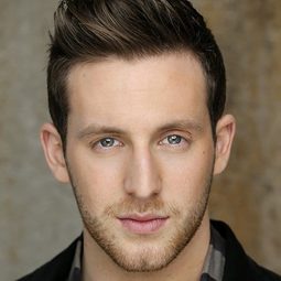 Riley Litman - P-51飛龍戰機演員 飾演2nd Lt. Robert Foy