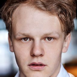 Sebastian Jakob Doppelbauer 飾演 Ben