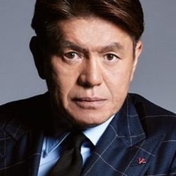 小園浩己 飾演 Shinji Tanabe