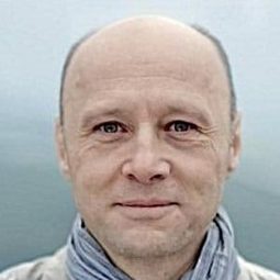 克查斯茲托夫·皮克查因斯基 飾演 Dr. Janusz Korczak