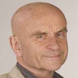 Bořivoj Navrátil 飾演 Cejnar